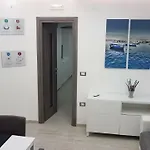 Apartcity Piazza Dante